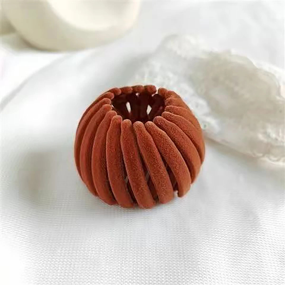 Elevate Your Hairstyle with Our Trendy Bird Nest Ponytail Hair Rings - The Ultimate Lazy Braider Tool for Effortless Elegance!